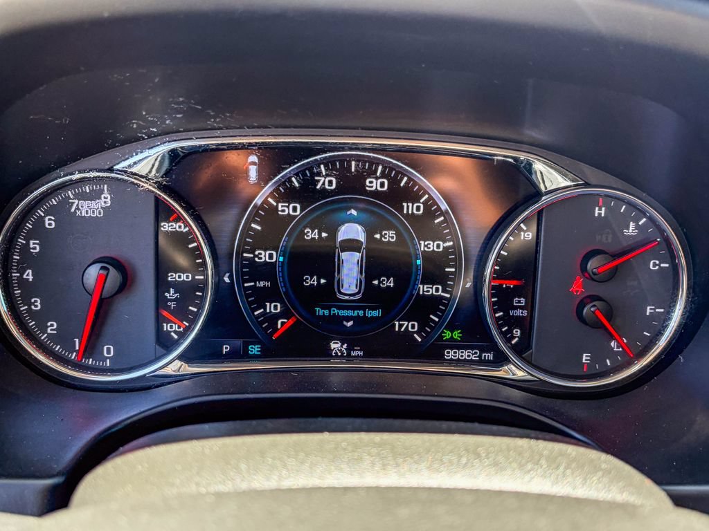 Used 2017 GMC Acadia Denali w/ Technology Package FWD image 10