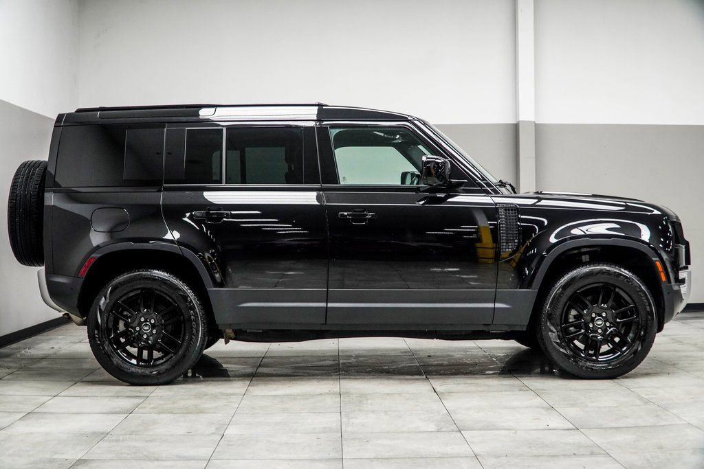 Used 2025 Land Rover Defender 110 S AWD/4WD image 7
