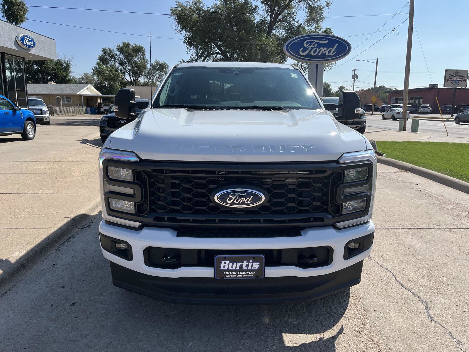 New 2026 Ford F350 XL image 3