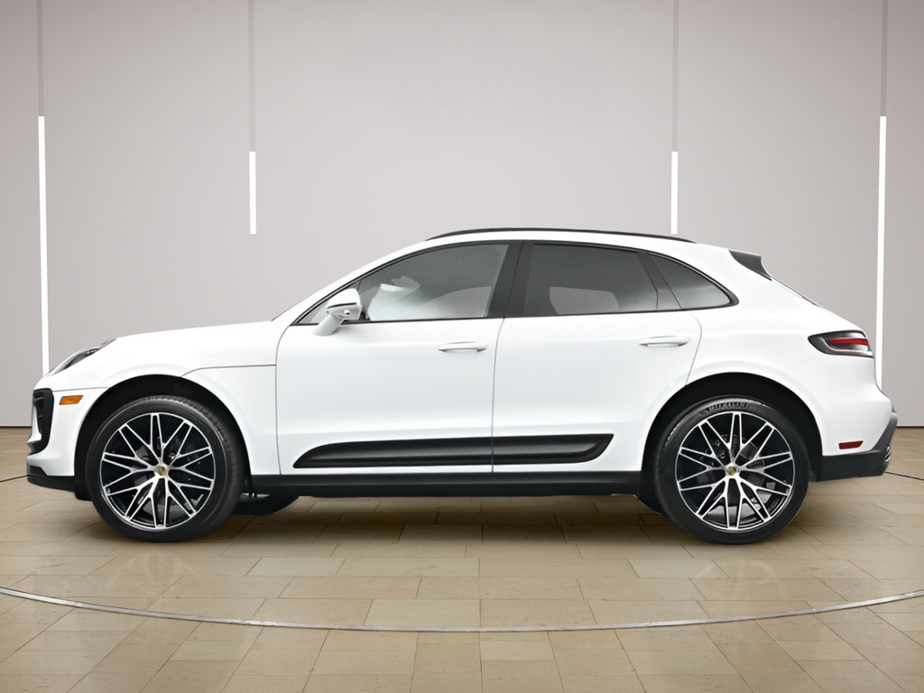 Certified 2026 Porsche Macan AWD/4WD image 33