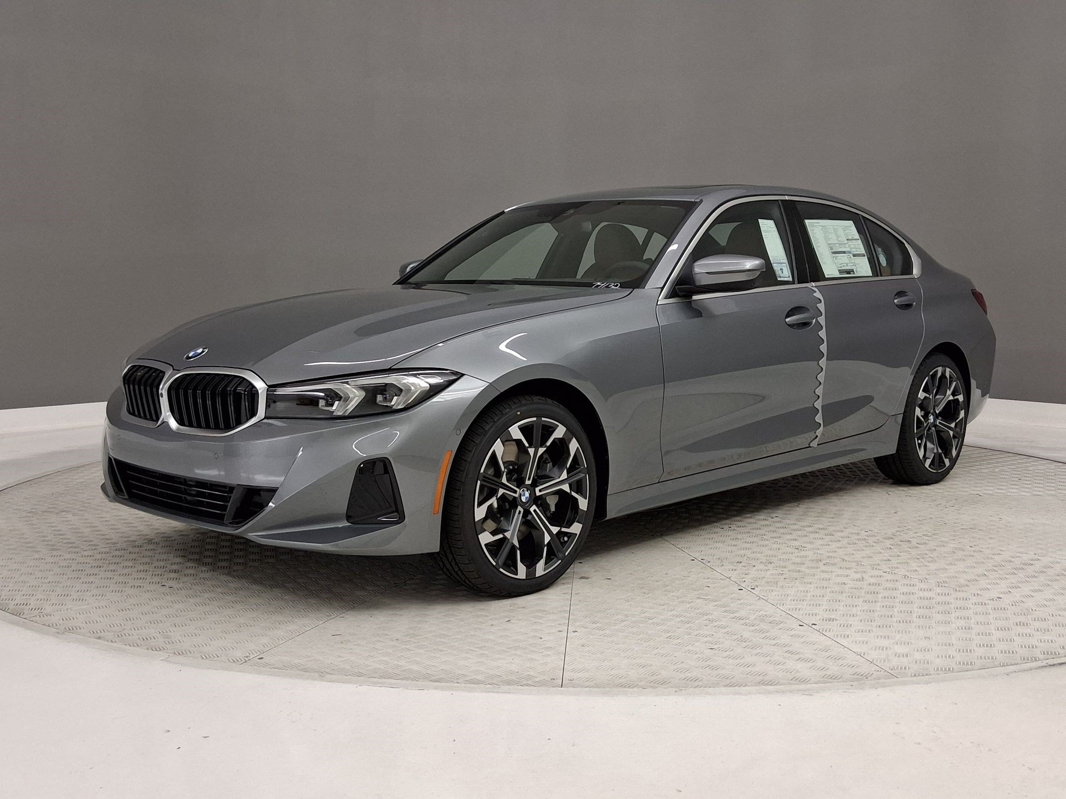 New 2026 BMW 330i Sedan w/ Convenience Package RWD image 33