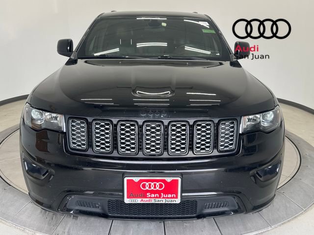 Used 2021 Jeep Grand Cherokee Laredo X image 2