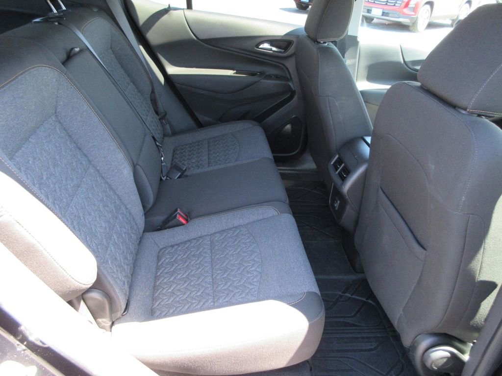 Used 2023 Chevrolet Equinox LT FWD image 18