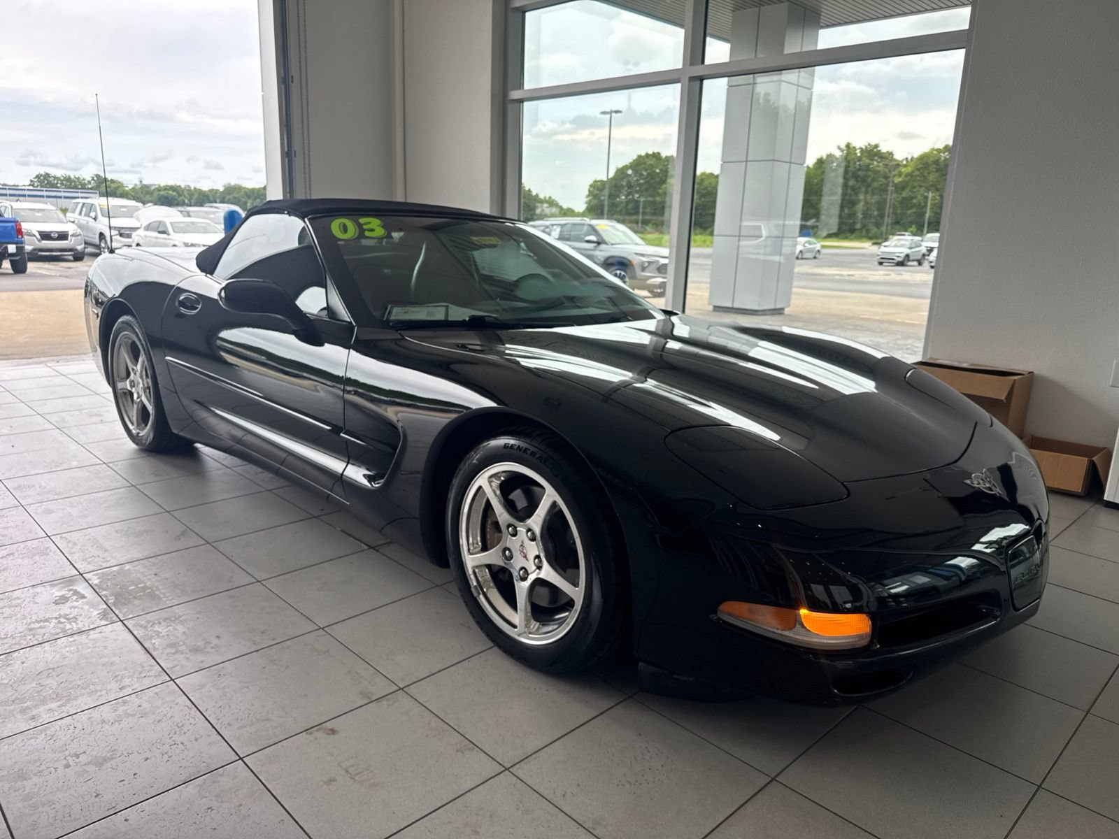Used 2003 Chevrolet Corvette Convertible w/ Preferred Equipment Group1 RWD image 3