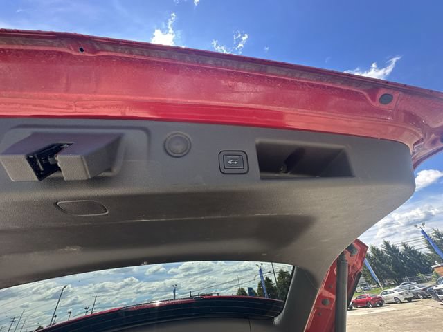 Certified 2024 Chevrolet Equinox LT w/ LPO, Floor Liner Package FWD image 43
