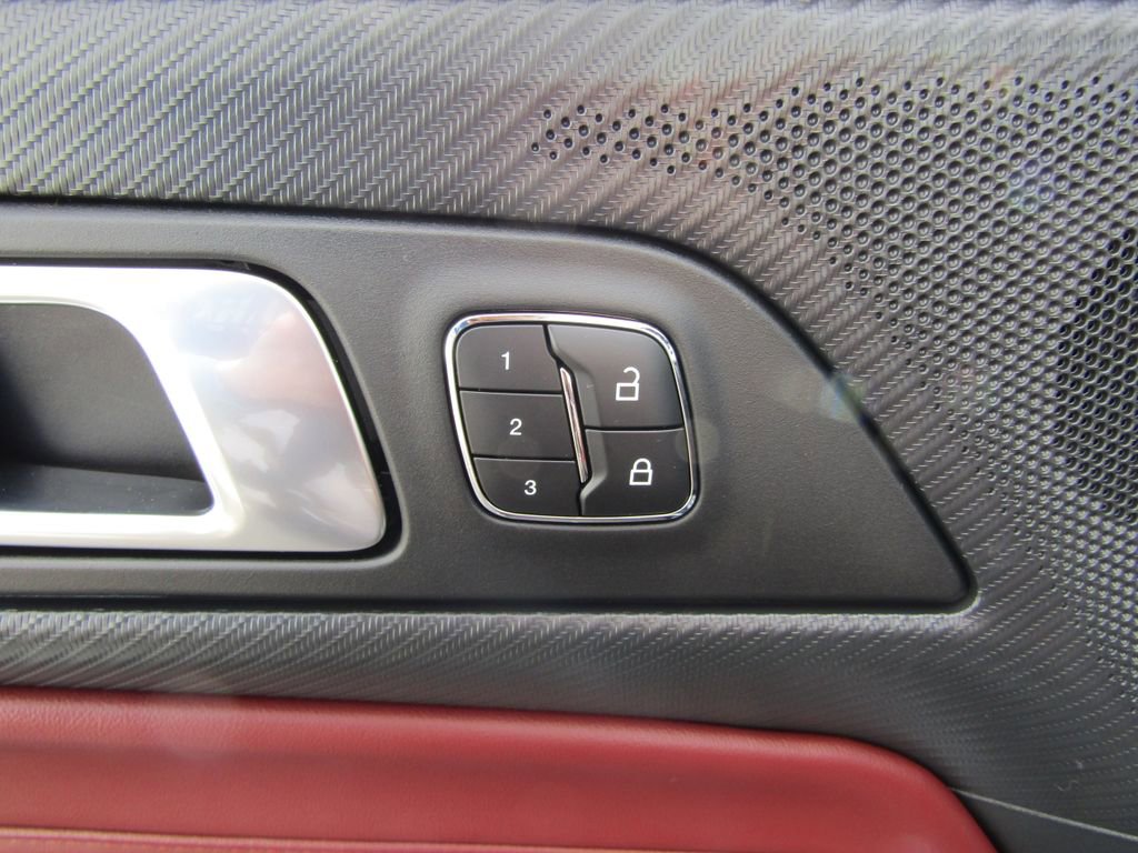 Used 2025 Ford Mustang GT Premium RWD image 27