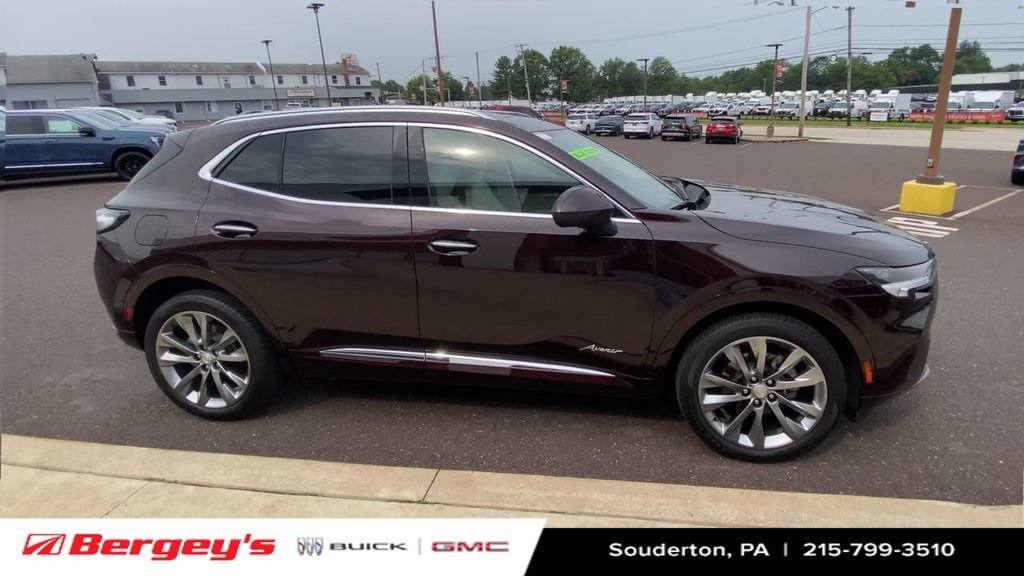Certified 2021 Buick Envision Avenir w/ Technology Package II AWD/4WD image 11