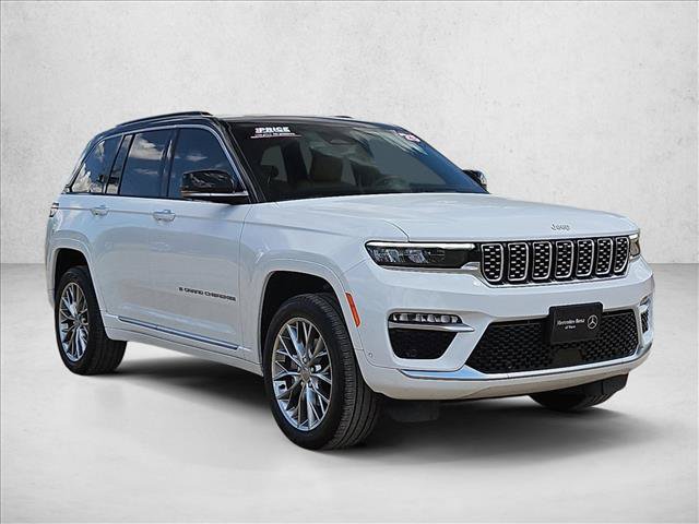 Used 2025 Jeep Grand Cherokee Summit AWD/4WD image 3