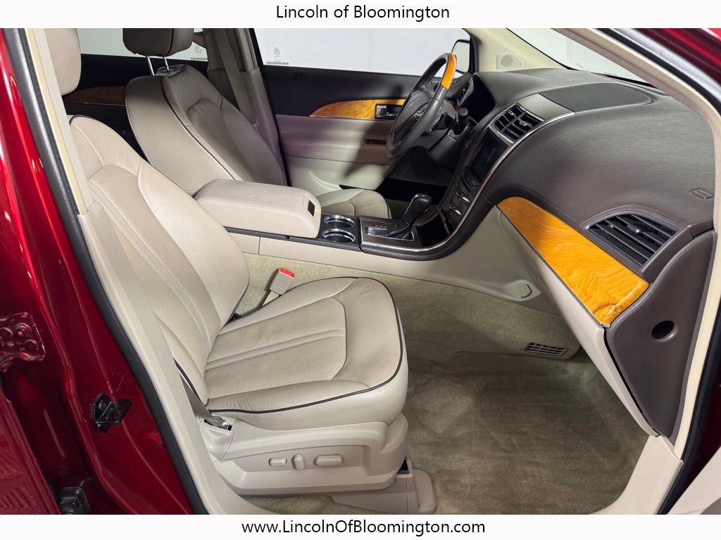 Used 2015 Lincoln MKX AWD w/ Equipment Group 101A image 13