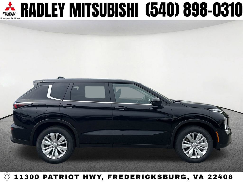 New 2026 Mitsubishi Outlander ES image 6