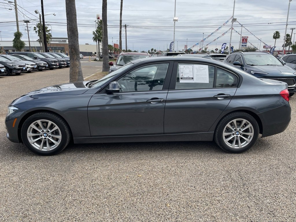 Used 2016 BMW 320i Sedan image 4