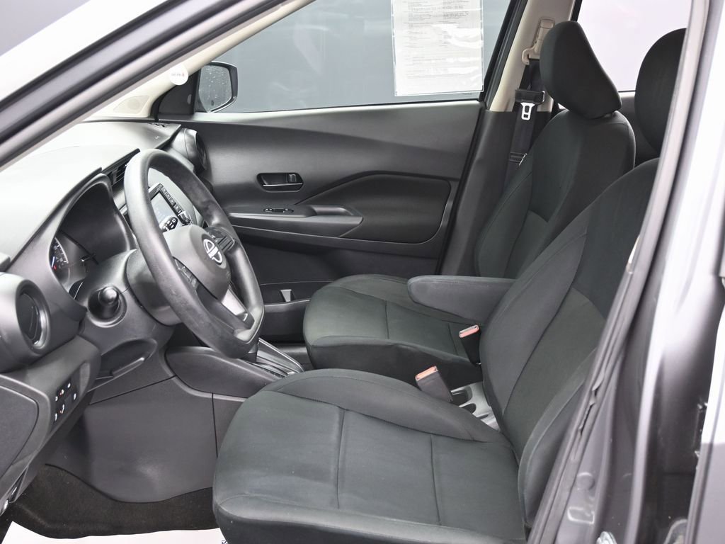 Used 2025 Nissan Kicks Play S image 17