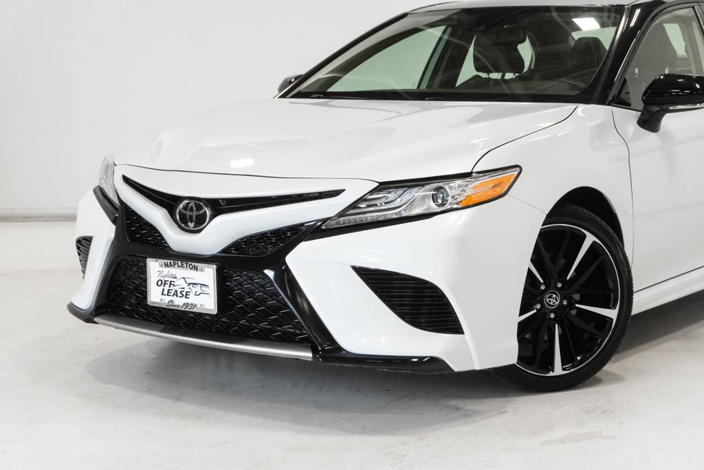 Used 2020 Toyota Camry XSE FWD image 2