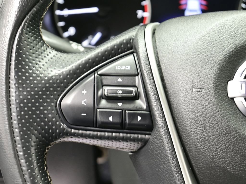 Used 2023 Nissan Maxima SV w/ Floor Mat Group image 4