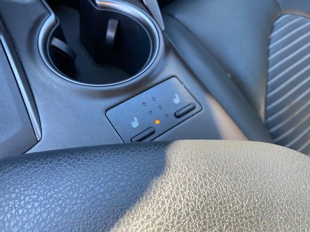 Used 2023 Toyota Camry SE image 11