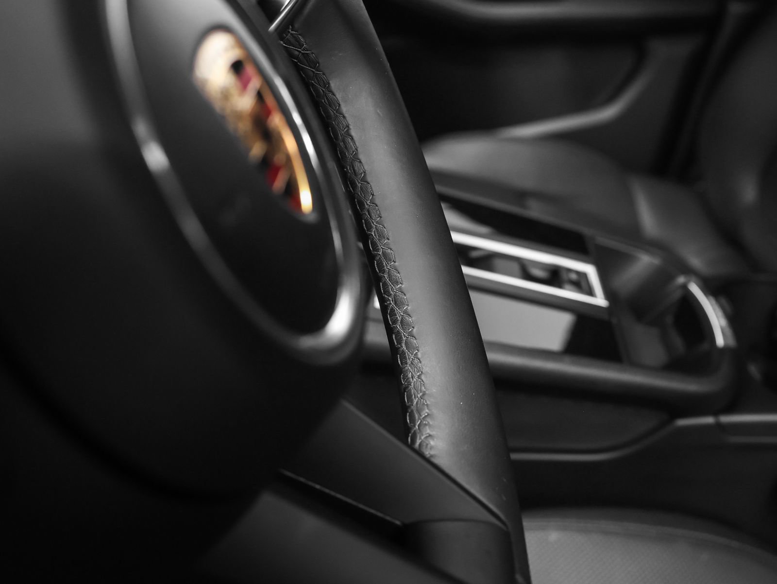 Certified 2023 Porsche Macan S image 34