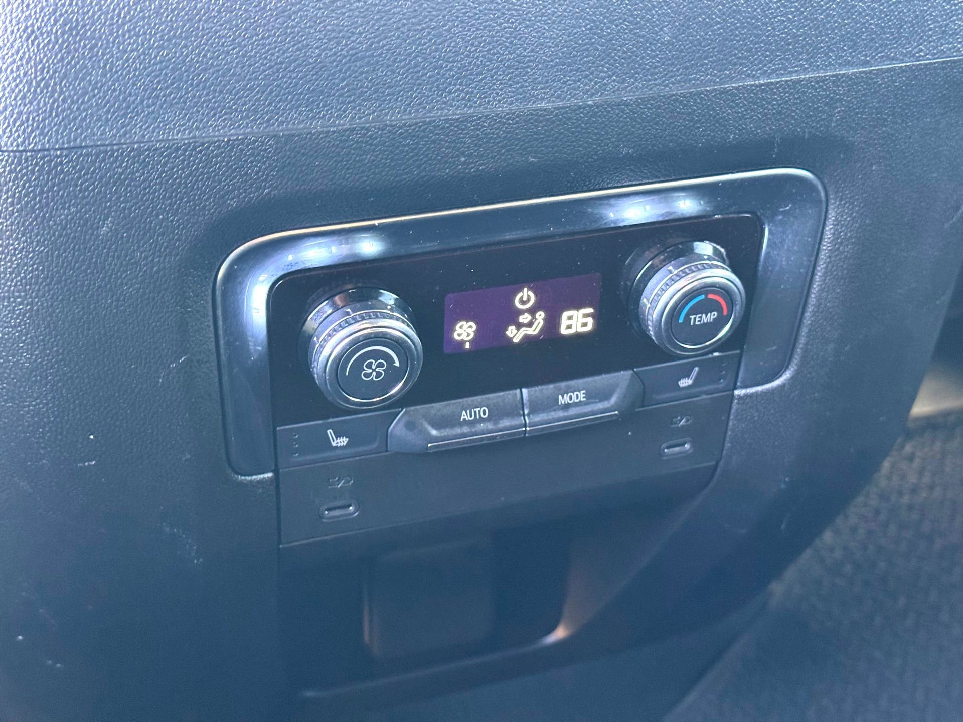 Used 2025 GMC Yukon Denali image 22