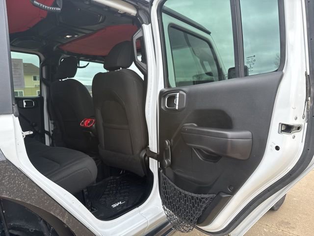 Used 2018 Jeep Wrangler Unlimited Sport image 39