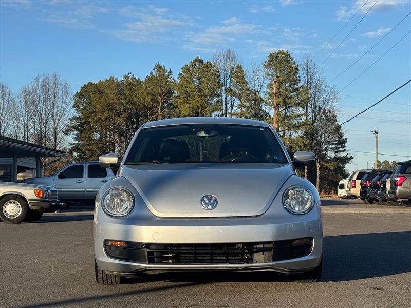 Used 2012 Volkswagen Beetle 2.5 image 3