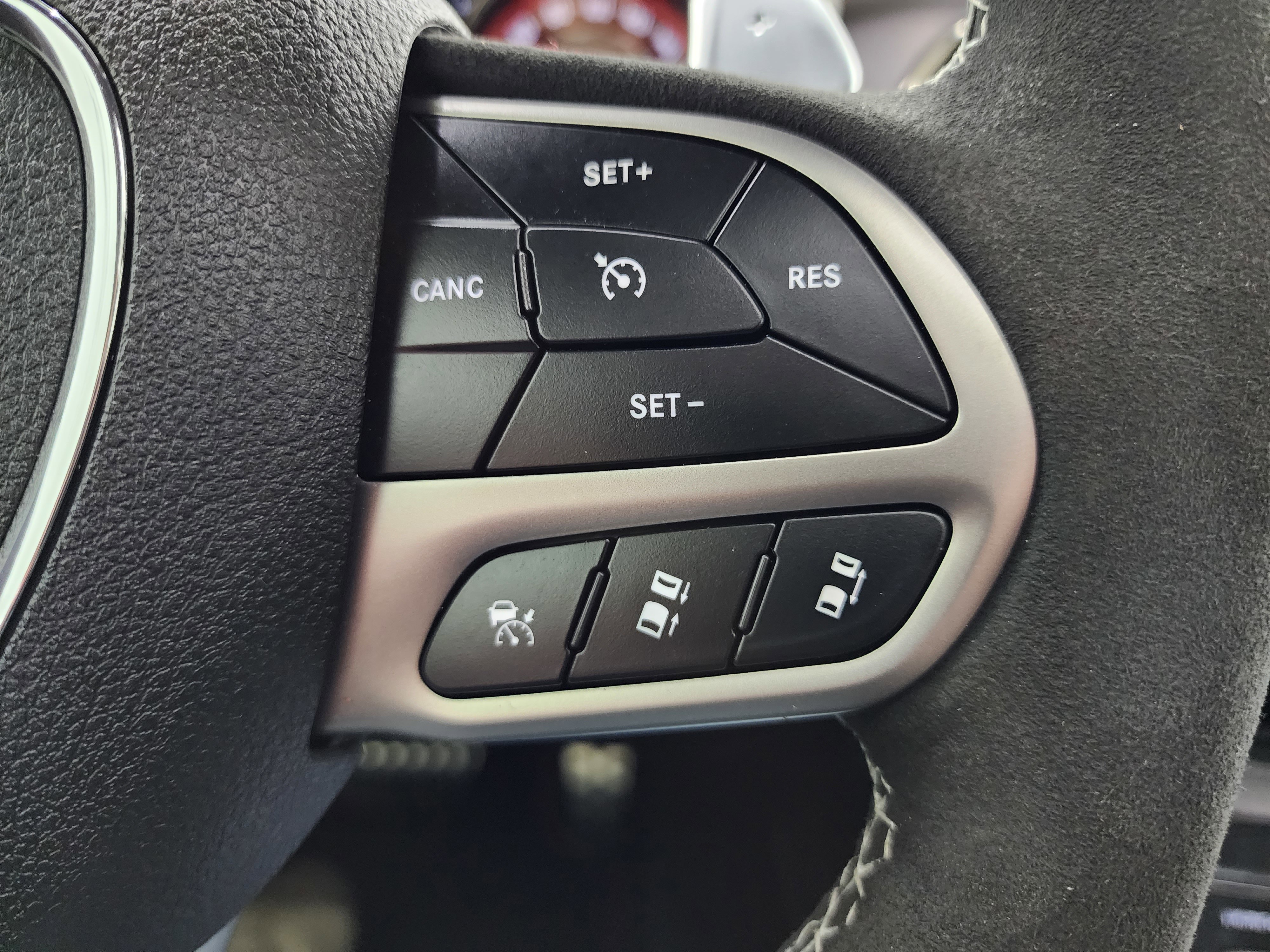 Used 2023 Dodge Challenger SRT Hellcat image 16