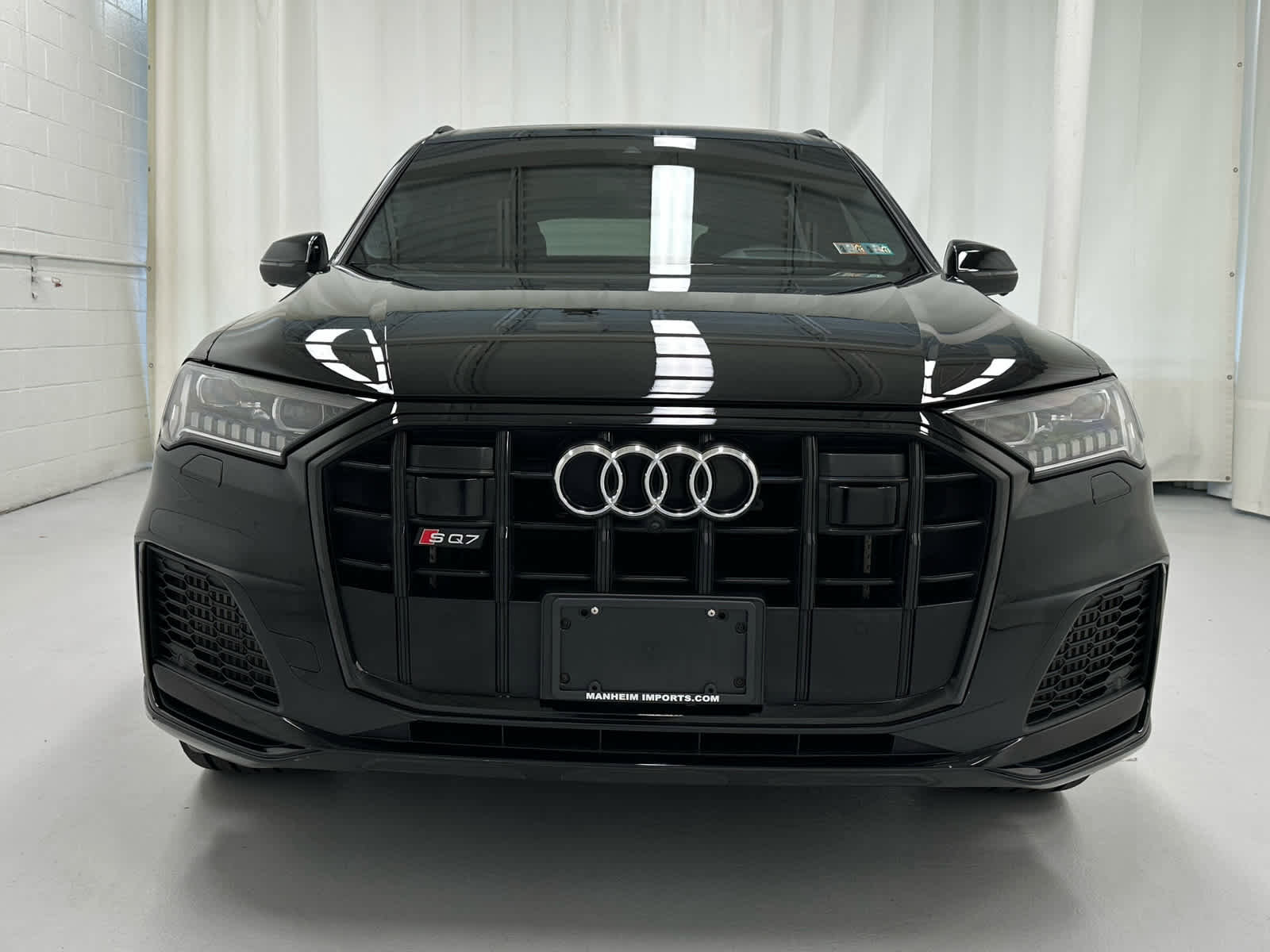 Used 2023 Audi SQ7 Prestige w/ Sport Package image 5