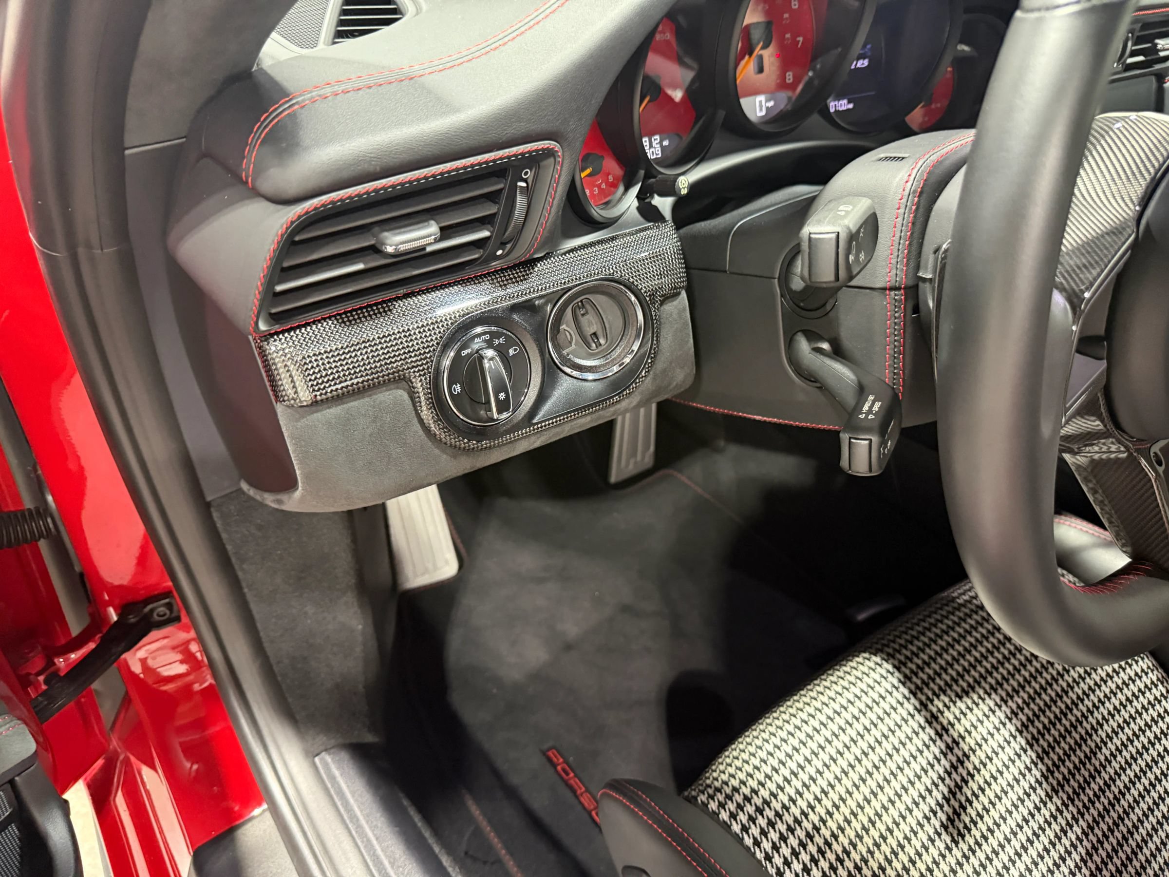 Used 2018 Porsche 911 GT2 RS RWD image 60