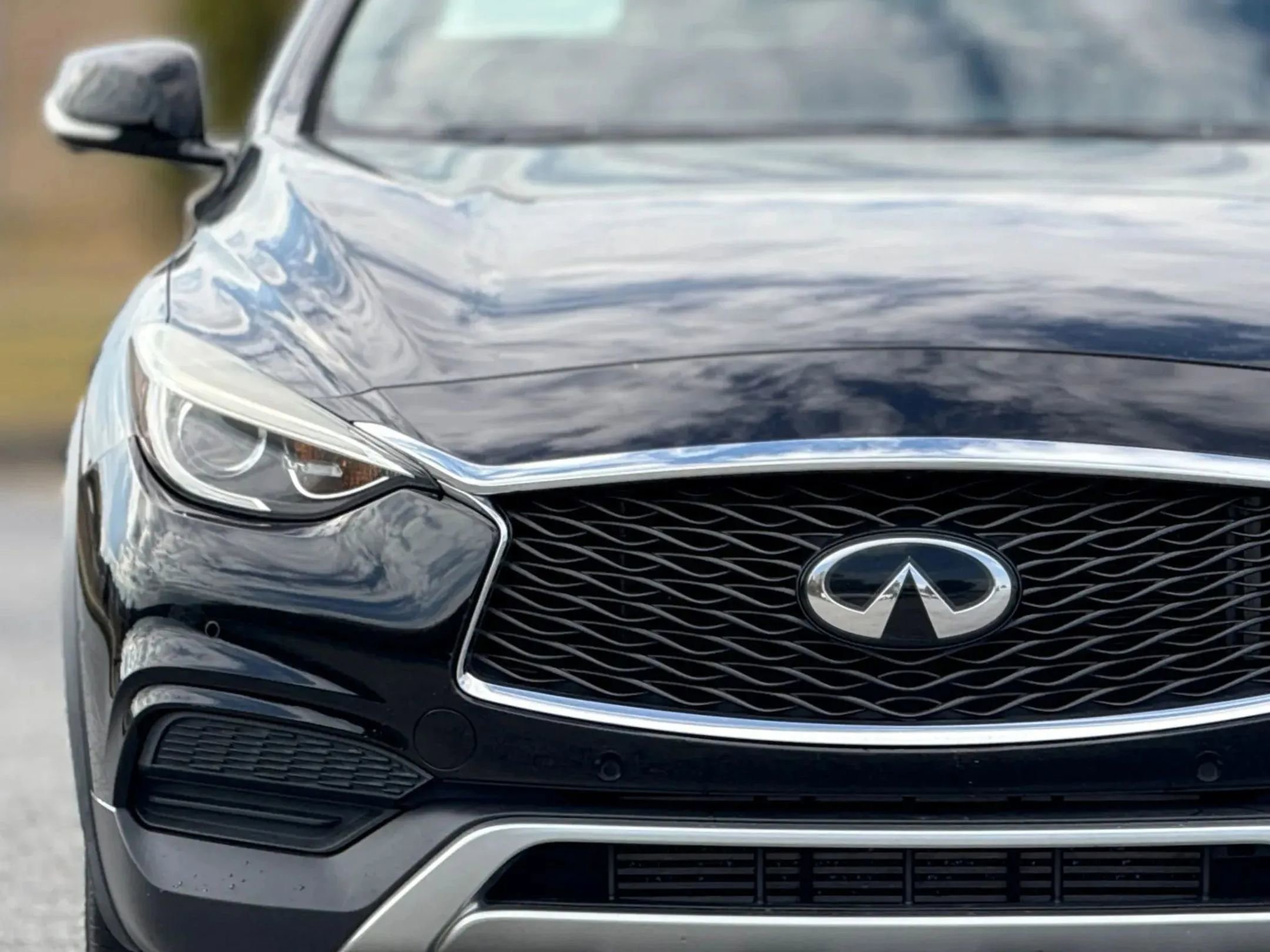 Used 2019 INFINITI QX30 AWD image 11