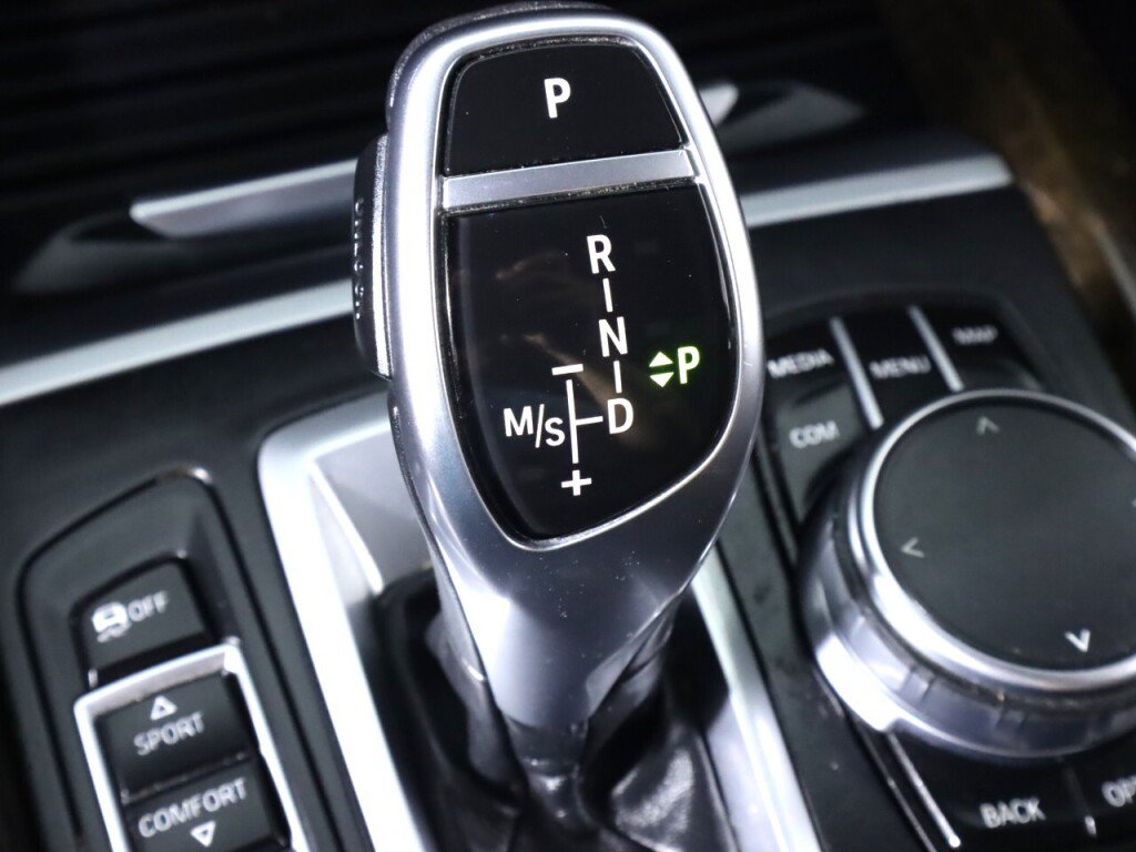 Used 2018 BMW X5 xDrive35i w/ M Sport Package AWD/4WD image 25