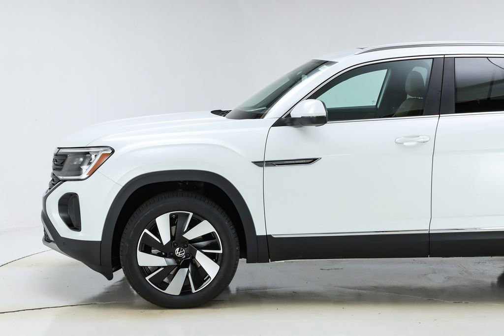 New 2026 Volkswagen Atlas Cross Sport SEL image 3