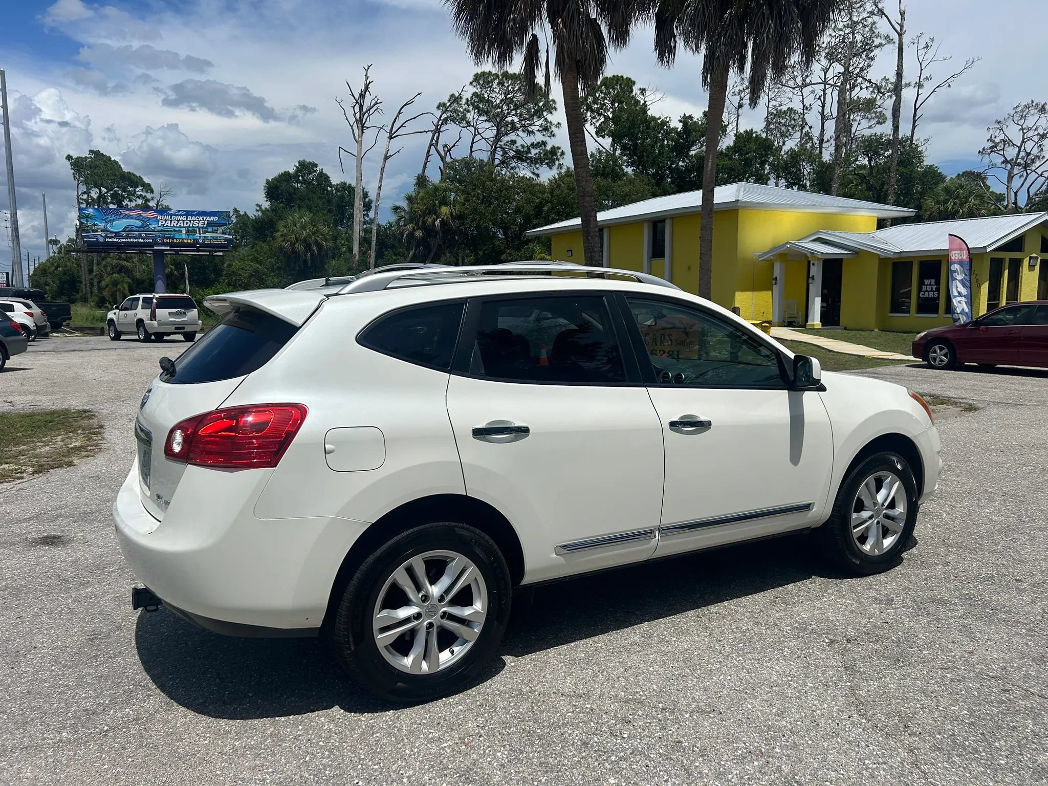 Used 2012 Nissan Rogue SV AWD/4WD image 12