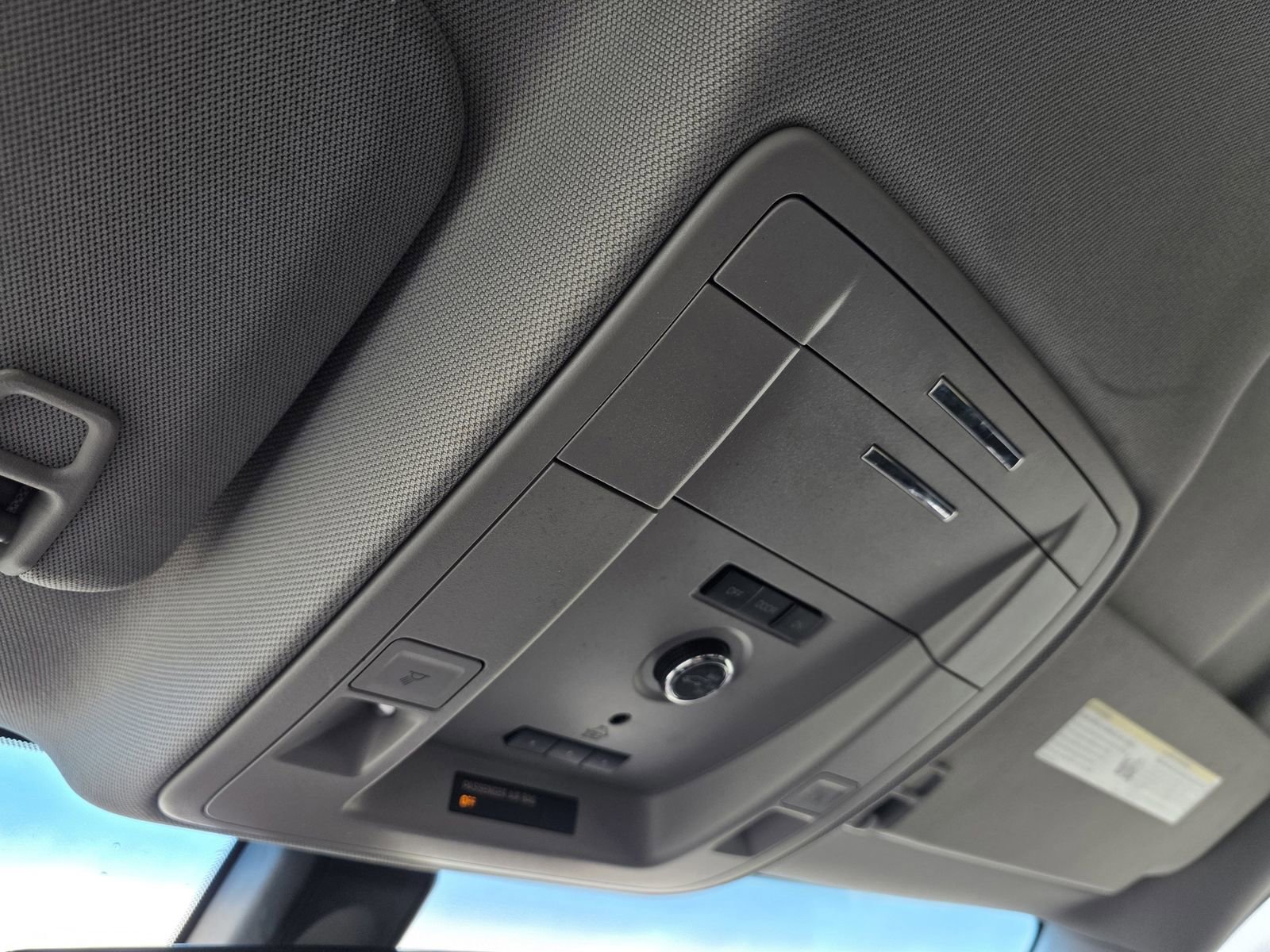 Used 2019 Cadillac Escalade 2WD image 31