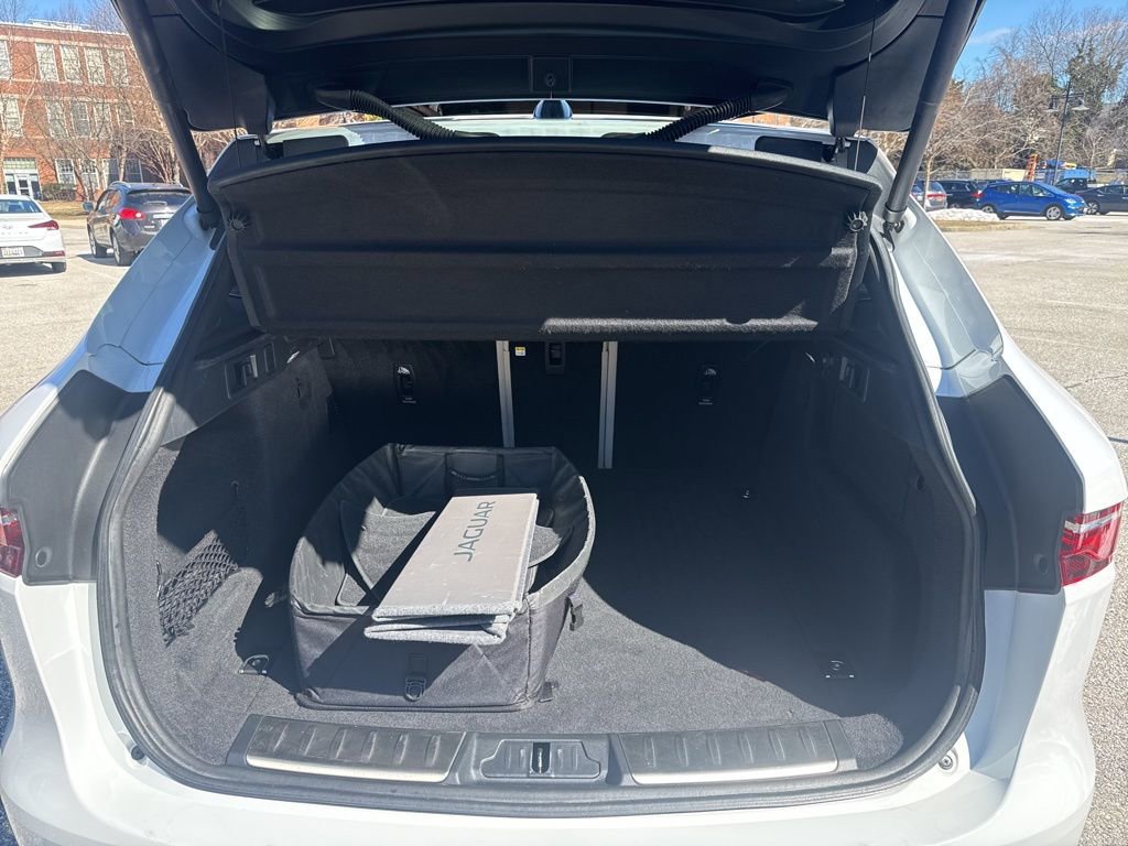 Used 2021 Jaguar F-PACE S image 27