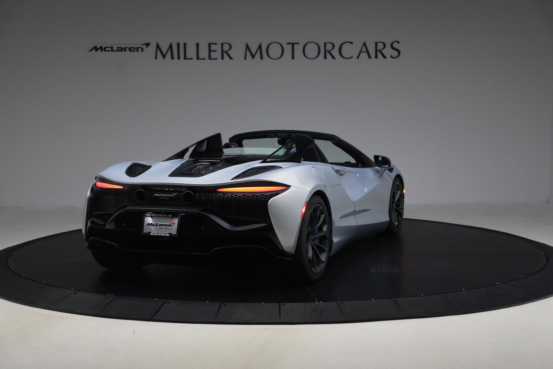 New 2026 McLaren Artura Spider image 7