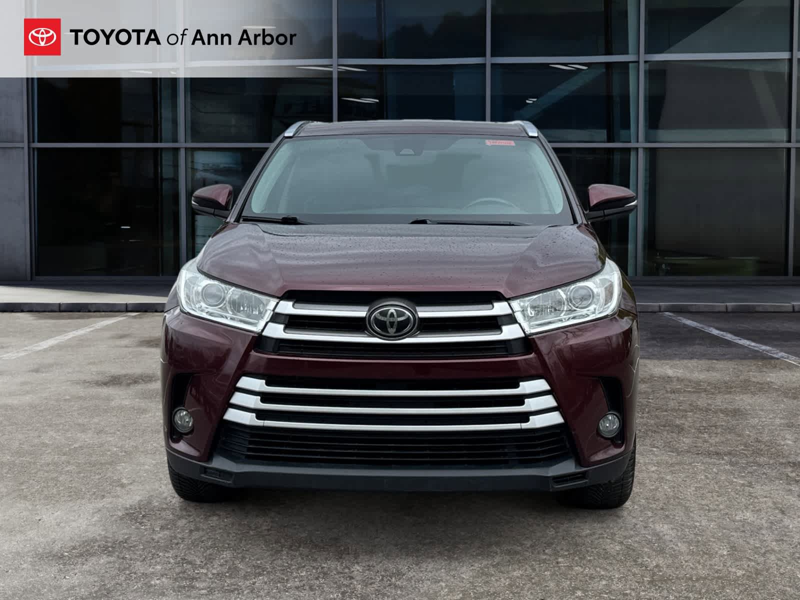 Used 2018 Toyota Highlander XLE AWD/4WD image 14
