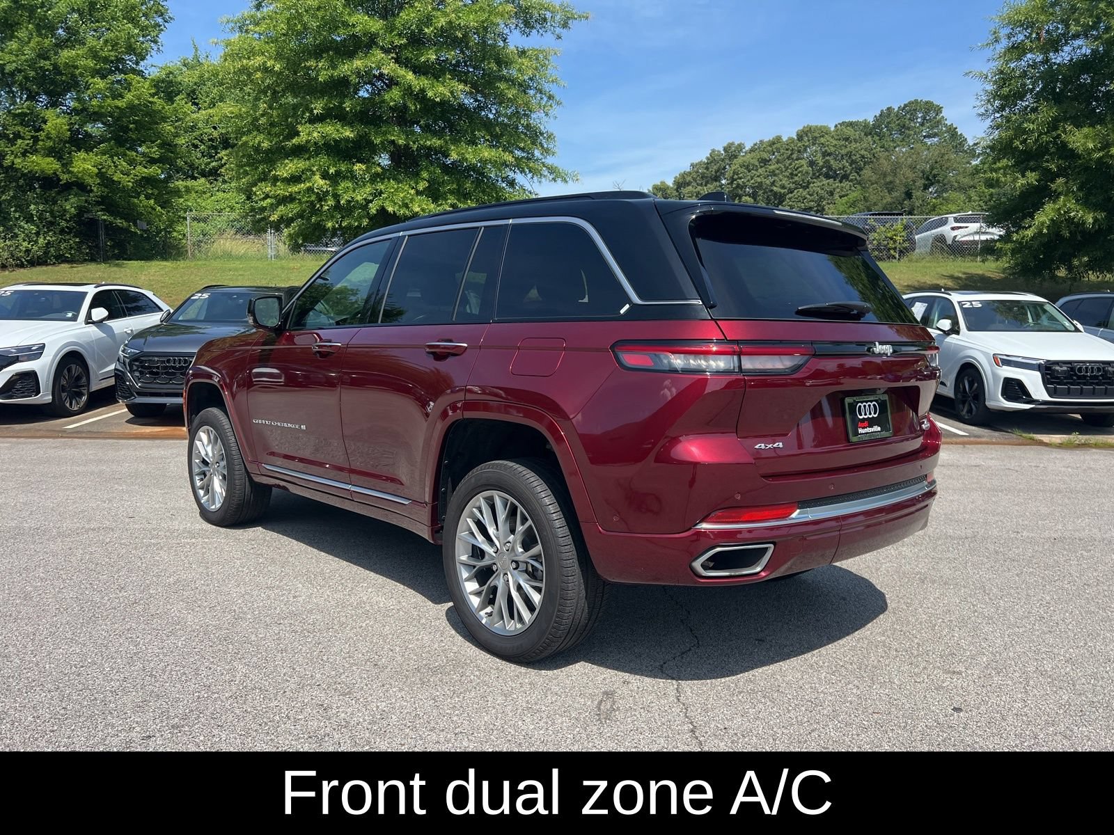 Used 2025 Jeep Grand Cherokee Summit AWD/4WD image 8