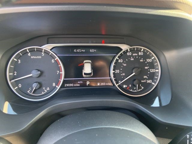 Used 2023 Nissan Rogue SV w/ SV Premium B Package image 17