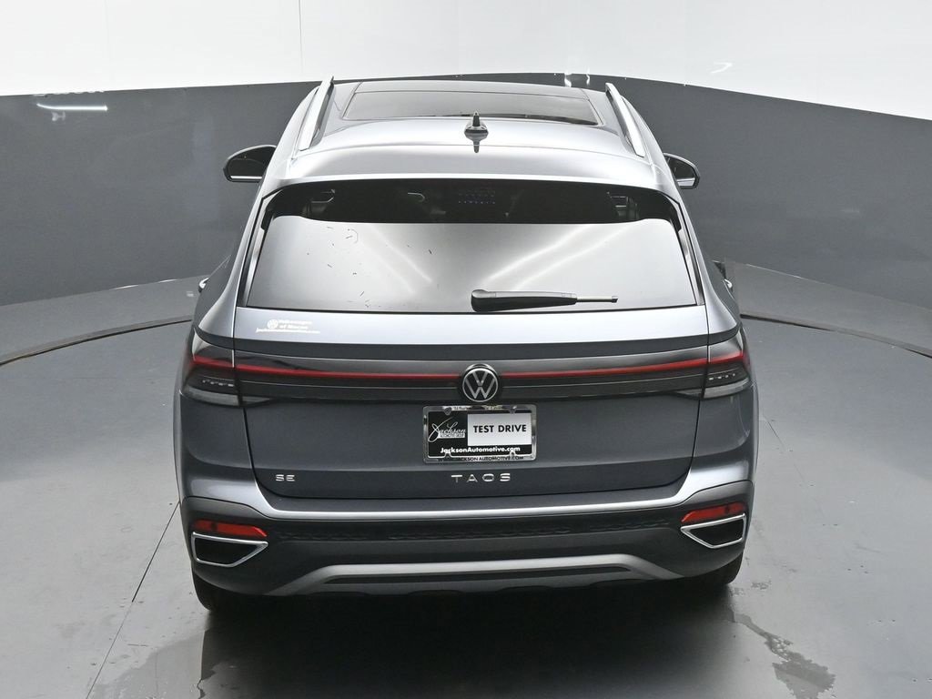 New 2025 Volkswagen Taos SE image 47