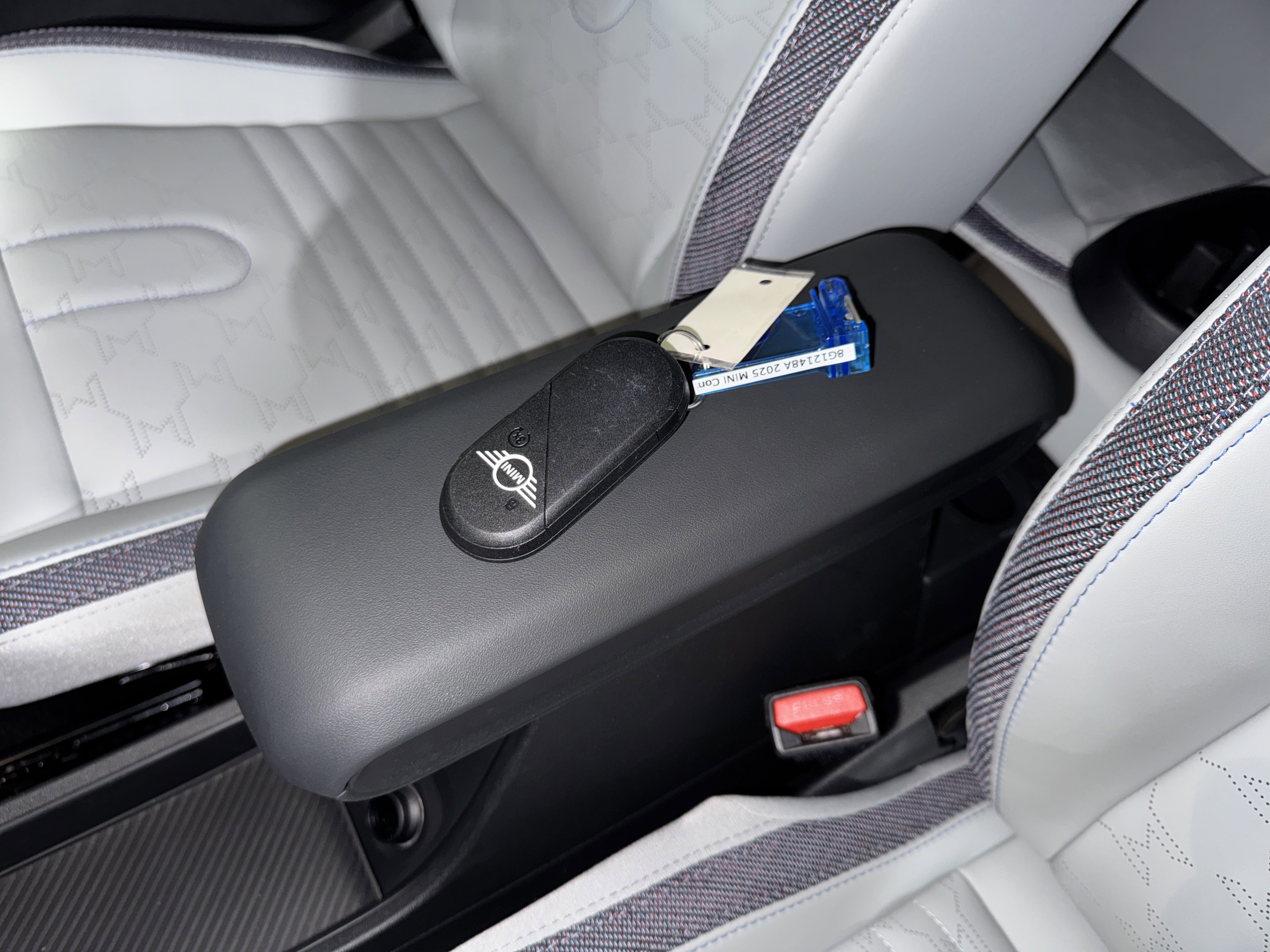 Certified 2025 MINI Cooper S image 25