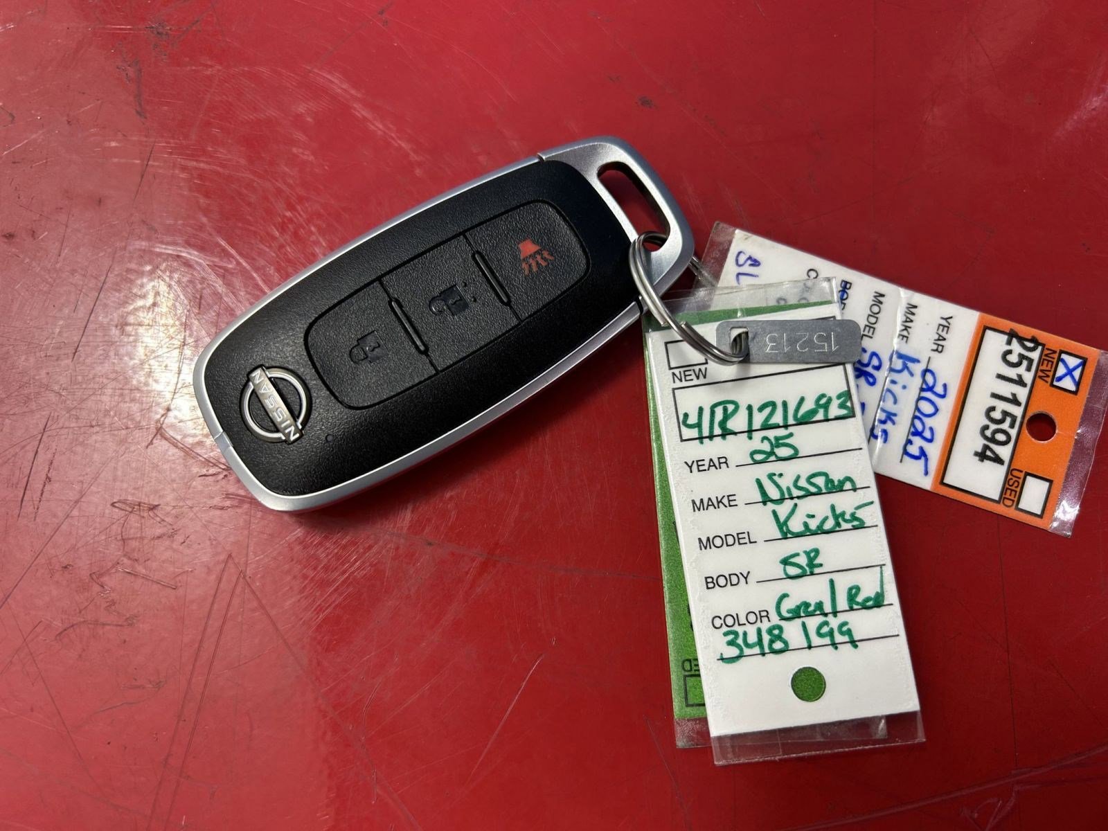 Used 2025 Nissan Kicks SR image 32