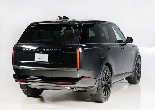New 2026 Land Rover Range Rover SE AWD/4WD image 2