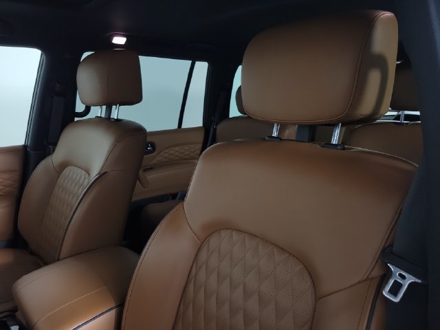 Used 2023 INFINITI QX80 Sensory w/ Cargo Package RWD image 18