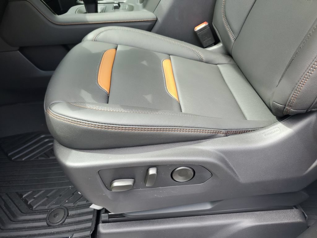 New 2026 GMC Sierra 1500 AT4 w/ AT4 Premium Package AWD/4WD image 15