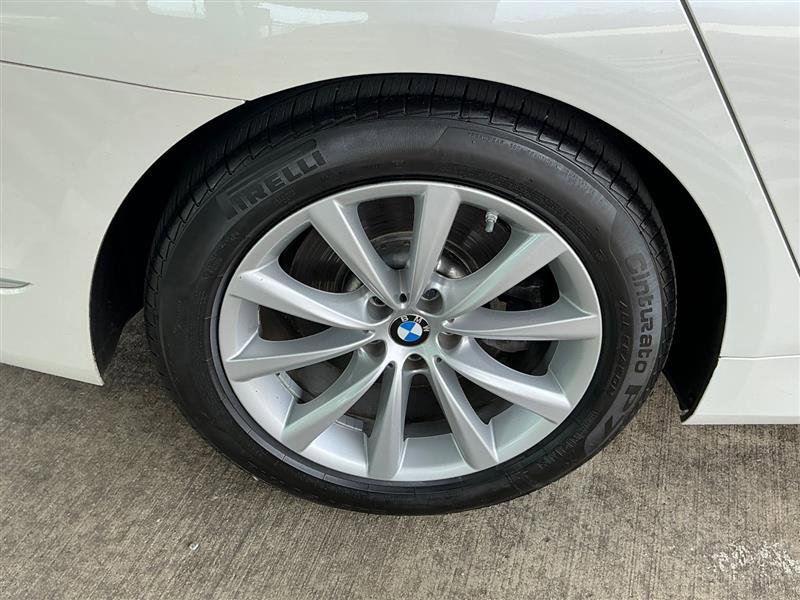 Used 2017 BMW 740i xDrive image 18