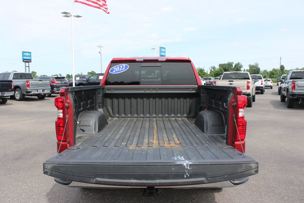 Used 2022 Chevrolet Silverado 1500 LT w/ Safety Package AWD/4WD image 17