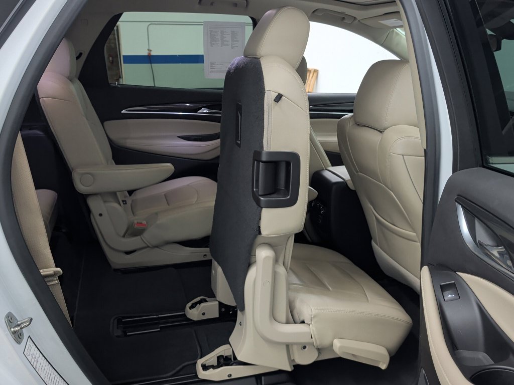 Used 2019 Buick Enclave Essence FWD image 33