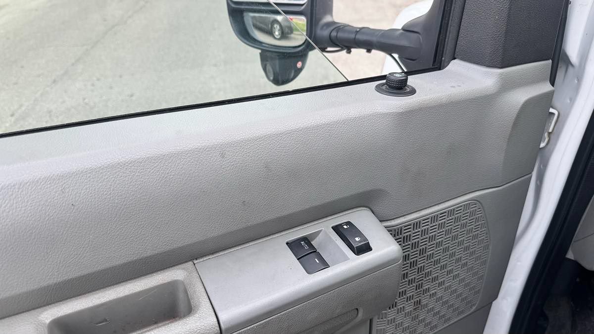 Used 2021 Ford E-350 and Econoline 350 Super Duty w/ Power Windows & Locks Group RWD image 10
