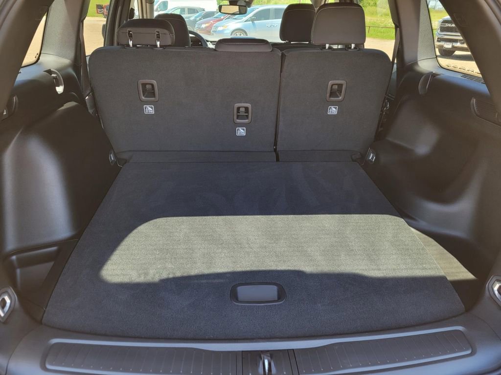 New 2024 Jeep Grand Cherokee Laredo X w/ Trailer Tow Package image 8