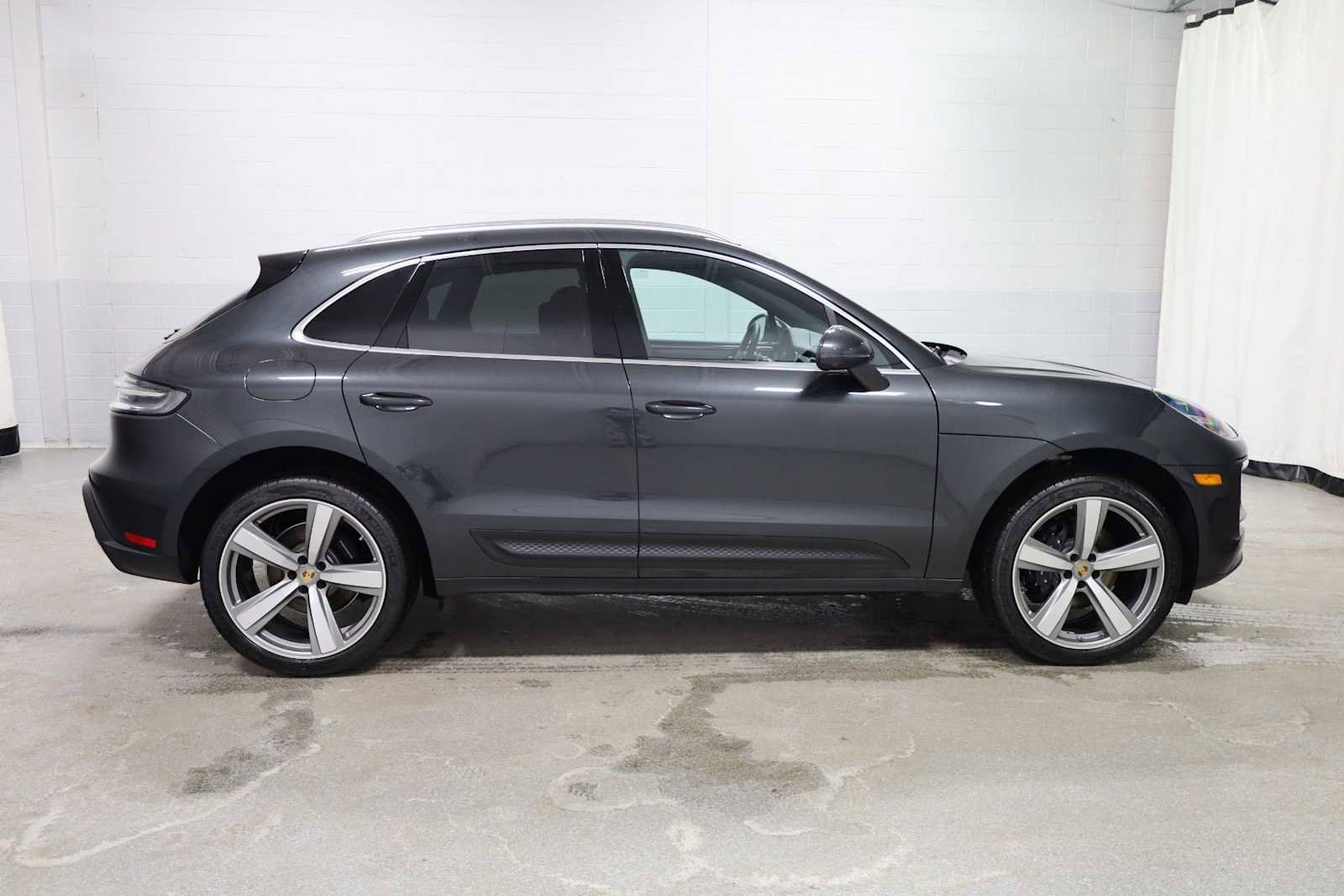 New 2026 Porsche Macan image 10