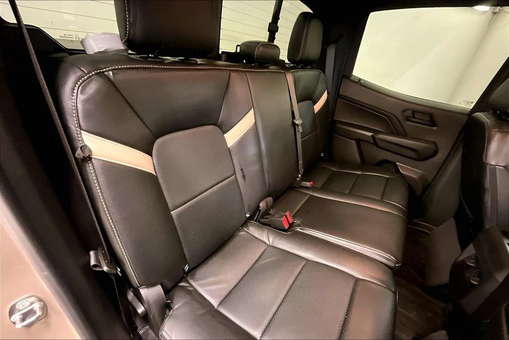 Used 2023 Chevrolet Colorado Trail Boss w/ Technology Package AWD/4WD image 23
