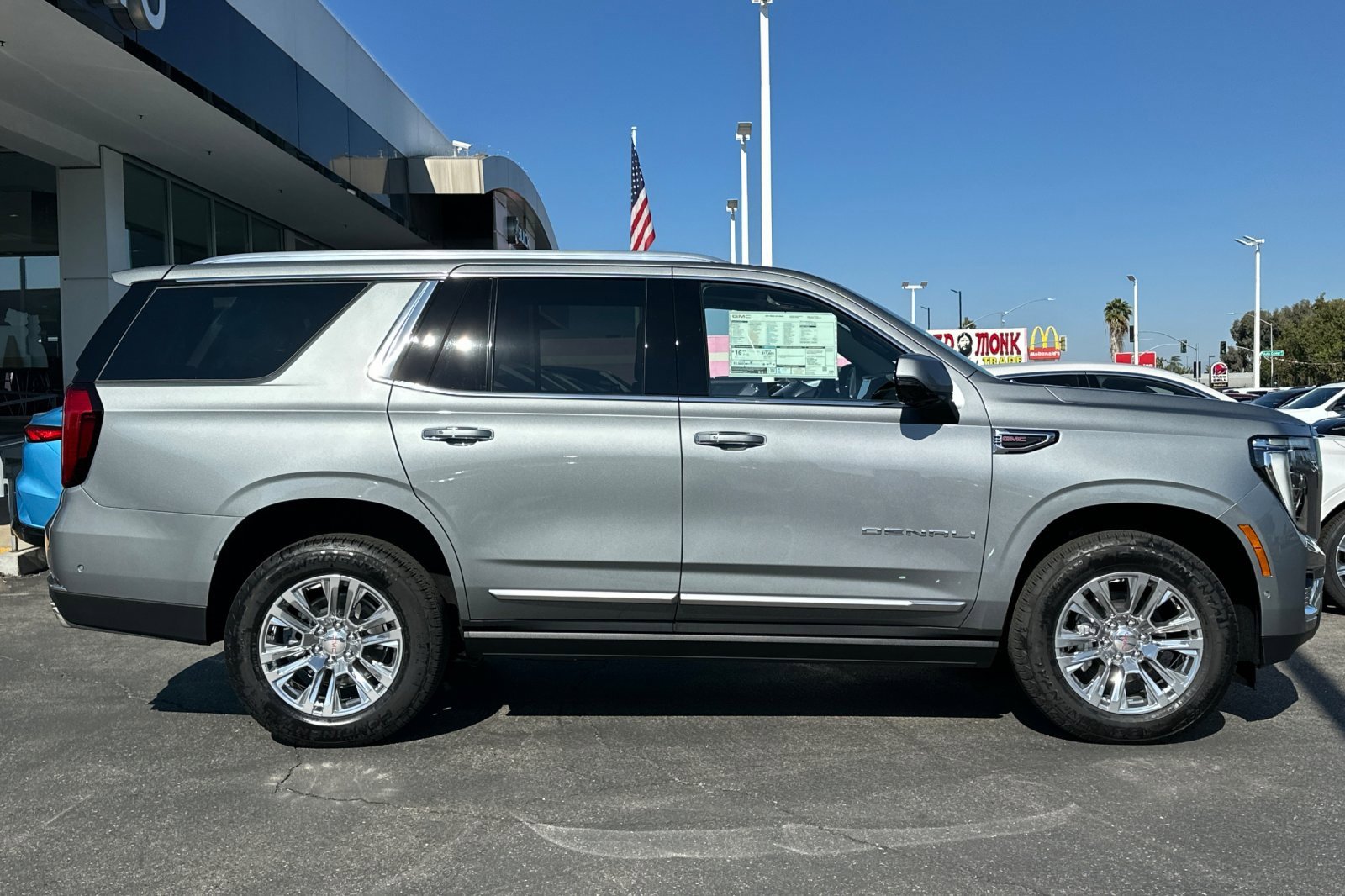 New 2026 GMC Yukon Denali w/ Sun & Power Step Package image 4